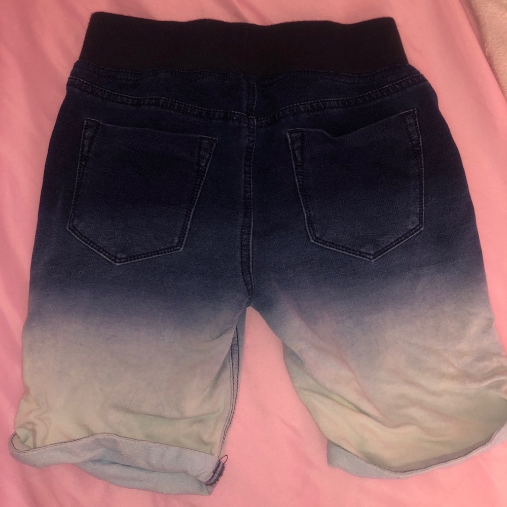 bermuda shorts